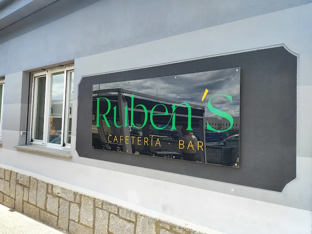 Francisco PAMV_Café Rubens Bar_Gilbuena_review