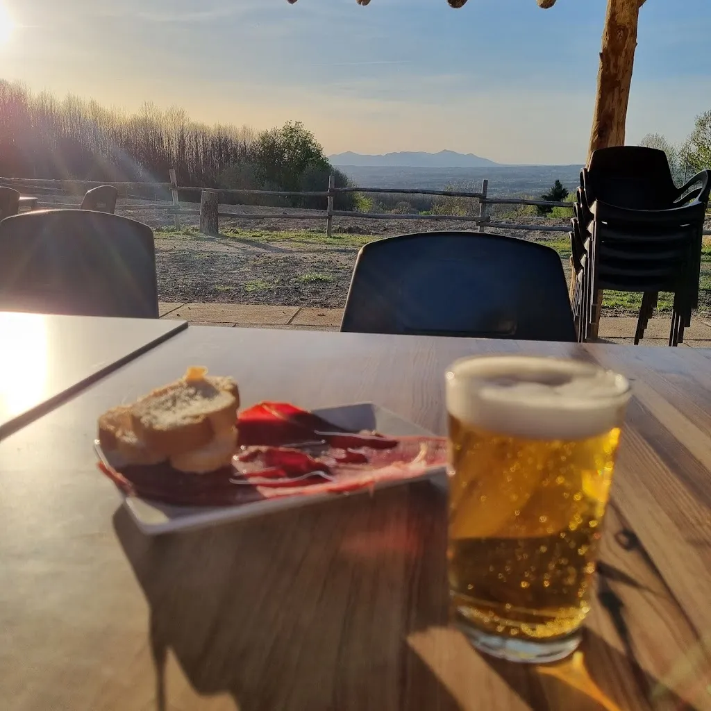 Hugo Militao_Chiringuito La Calleja_Gilbuena_review