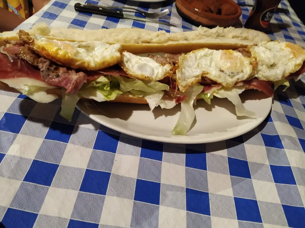 Menu_Restaurante Los Castaños_Gilbuena_image_8