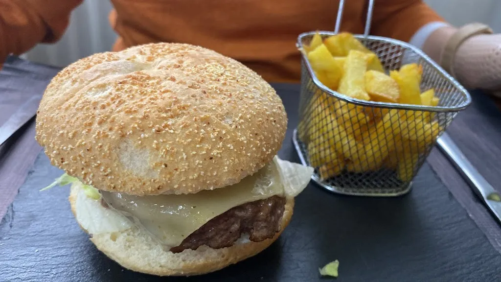 Juan Carlos Najarro Pastor_Restaurante Los Castaños_Gilbuena_review