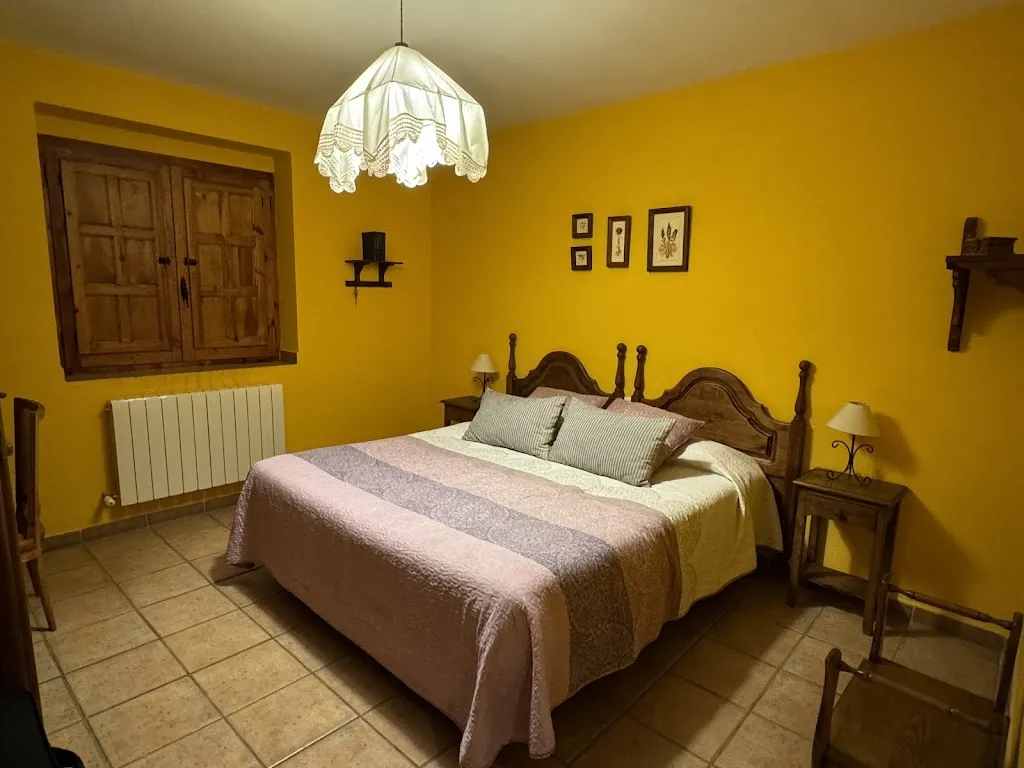 Hotel Rural La Trocha de Hoyorredondo restaurant in Hoyorredondo