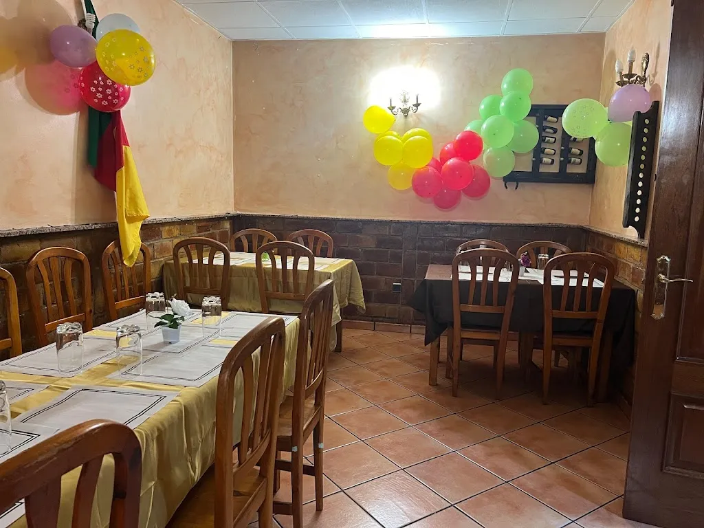 Restaurant TABLE AFRICAINE 🇨🇲_Langa_slider_image_3