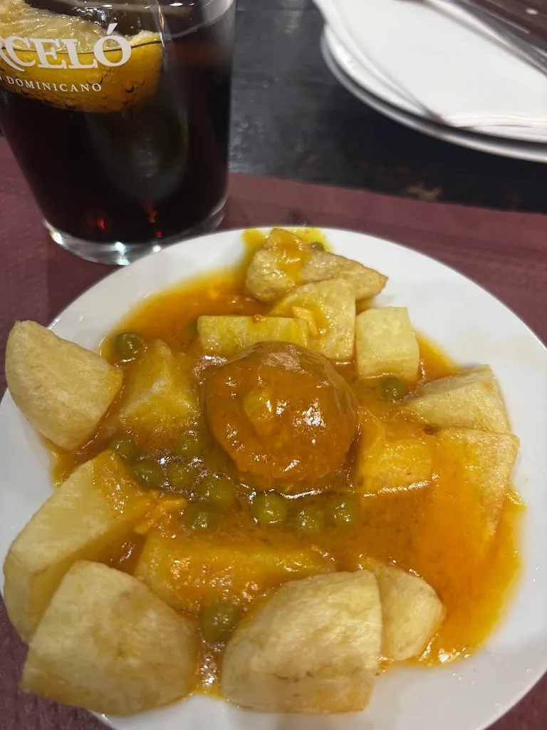 Angeles_Mesón O´Carabel_Ferrol_review