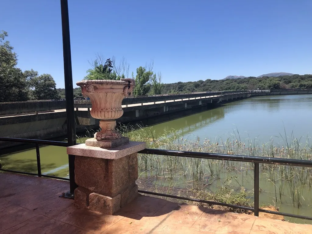 Sabino Diaz_Restaurante El Nautico_Hornillo El_review