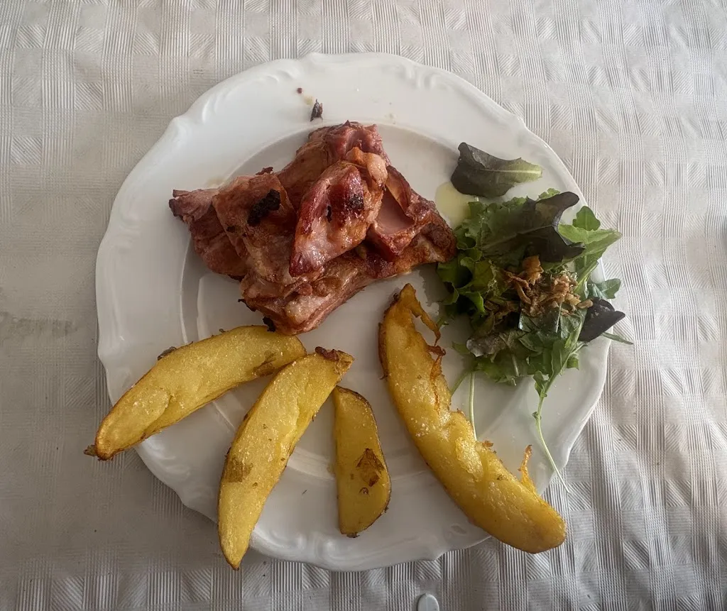 Lourdes Sánchez Díaz_Restaurante san Lorenzo_Llanos de Tormes Los_review