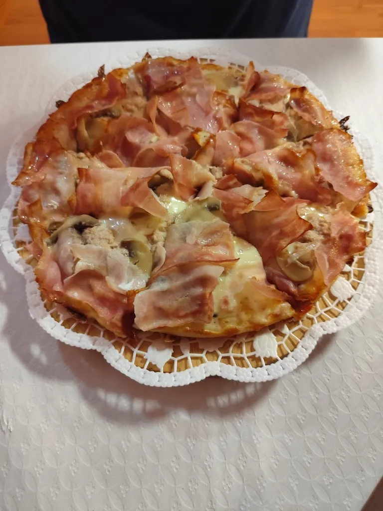 O Atallo pizzeria_As Pontes de García Rodríguez_slider_image_1