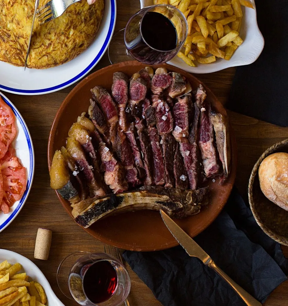 Makkila_Medinilla_slider_image_3