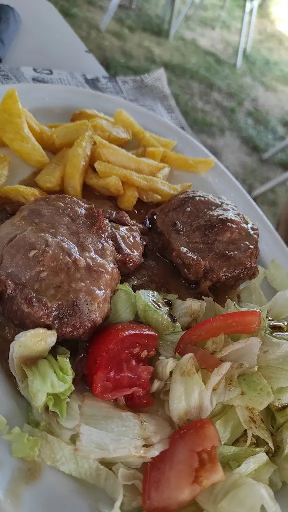 Michael Sugar_Kiosko Sanchivieco._Hoyos del Collado_review