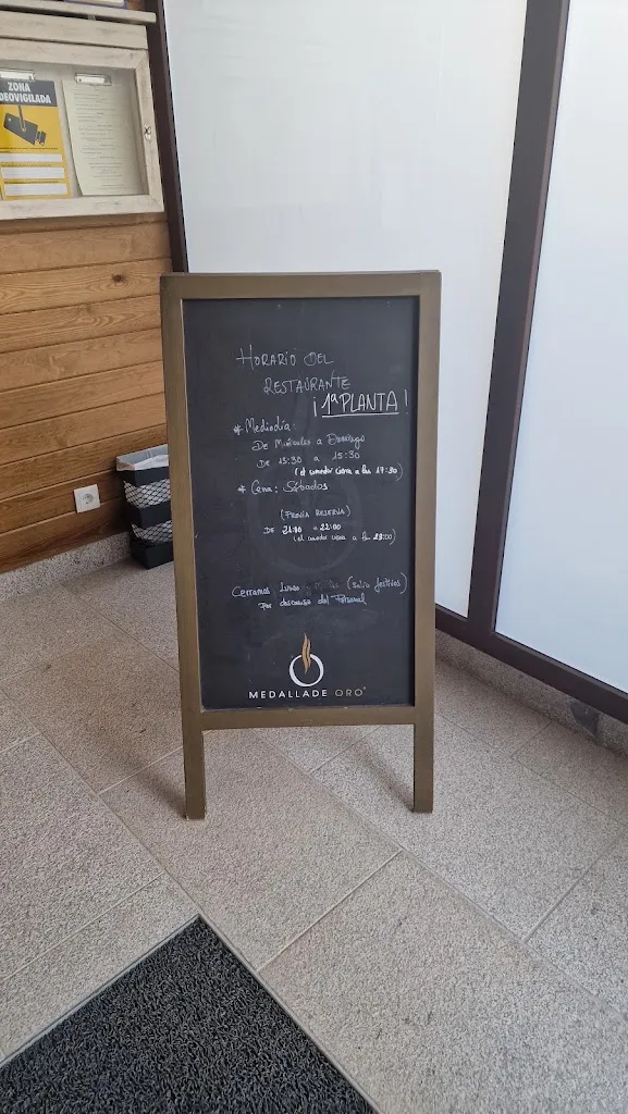 Menu_Restaurante de La Mira de Gredos_Hoyos del Collado_immagine_2