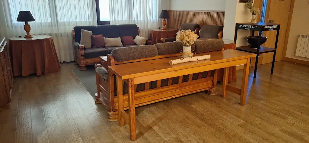 Paloma RL_Restaurante de La Mira de Gredos_Hoyos del Collado_recensione