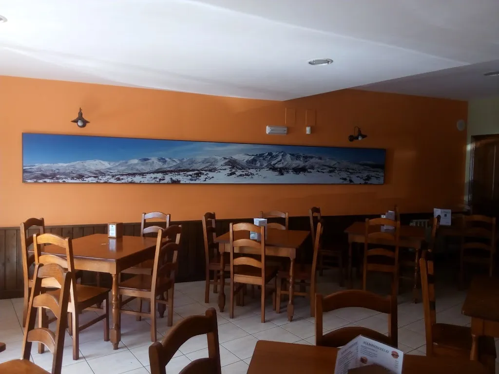 Cafeteria El Plantio ristorante a Hoyos del Collado