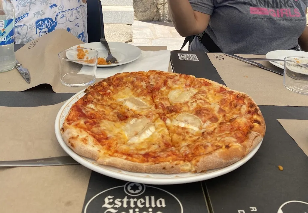 Sylvie Pabion_Restaurante/Pizzería La Plataforma_Hoyos del Espino_review