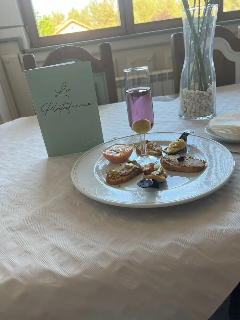 Restaurante/Pizzería La Plataforma_Hoyos del Espino_slider_image_2