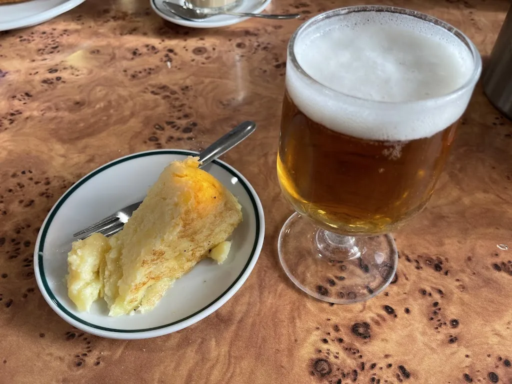 Rober MB_Cafetería de Mijares_Mijares_recensione