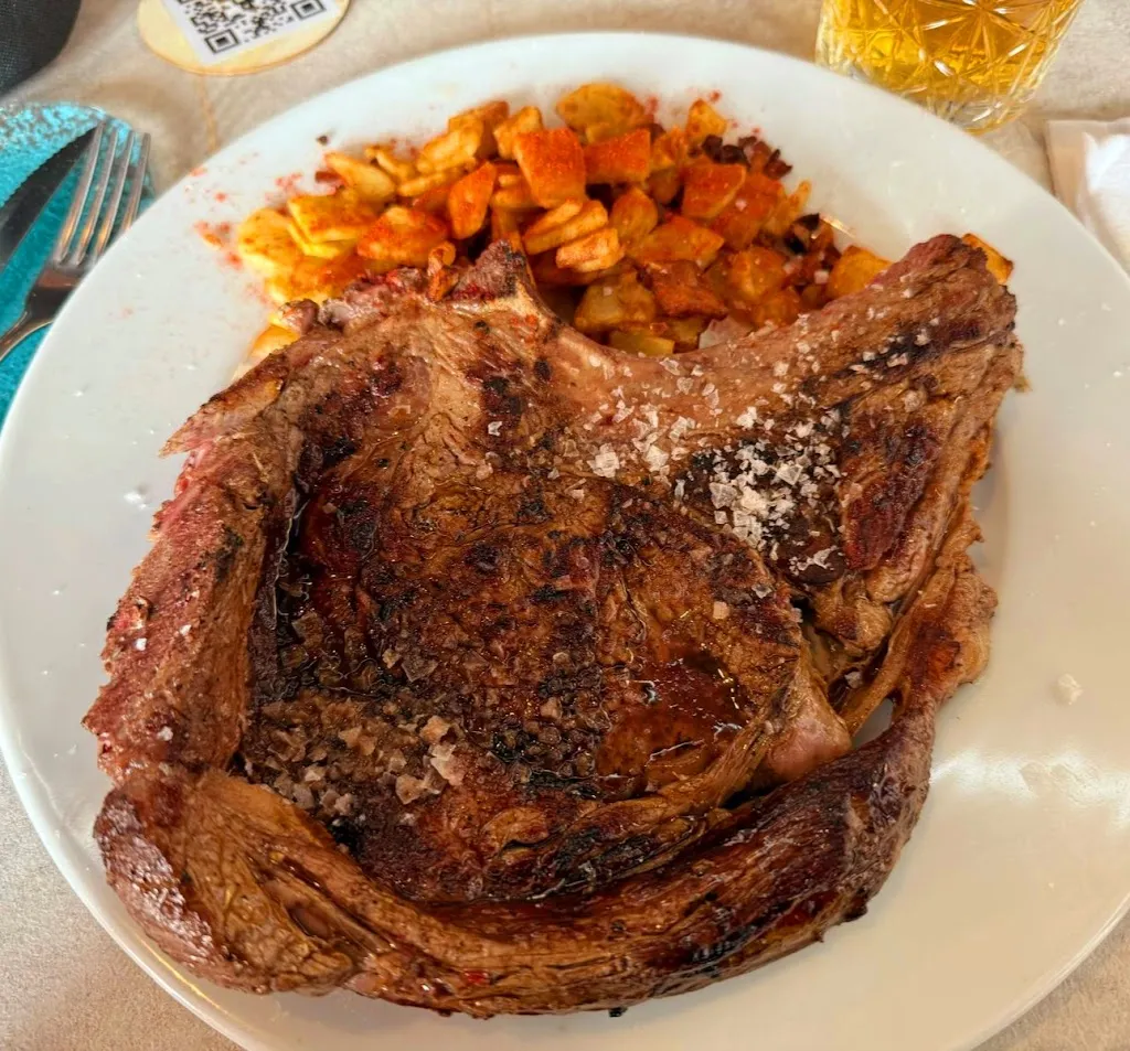 Rei Hyu_ATÍPICO_Muñomer del Peco_review