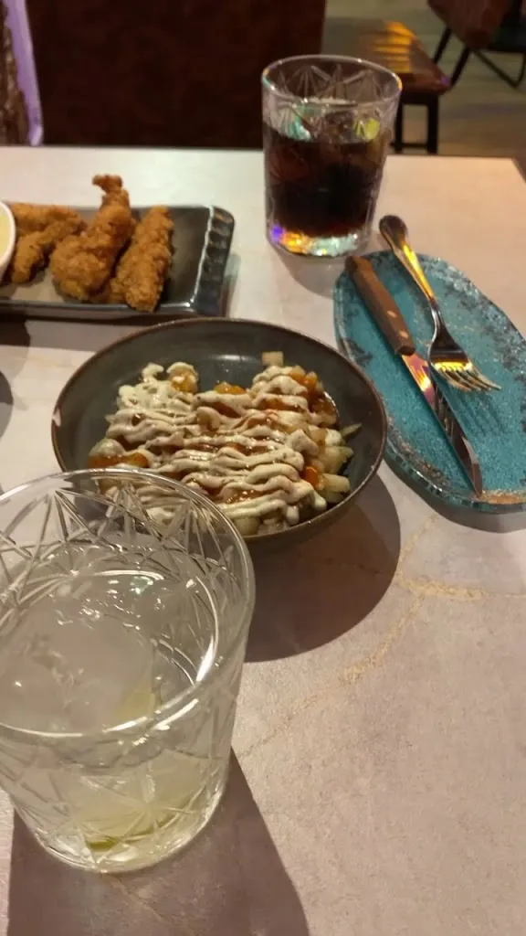 ATÍPICO_Muñomer del Peco_slider_image_2