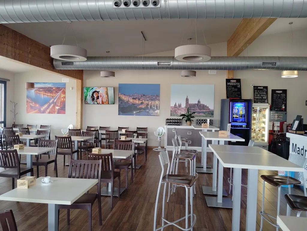 Restaurante La Parada M&M_Muñogrande_slider_image_2