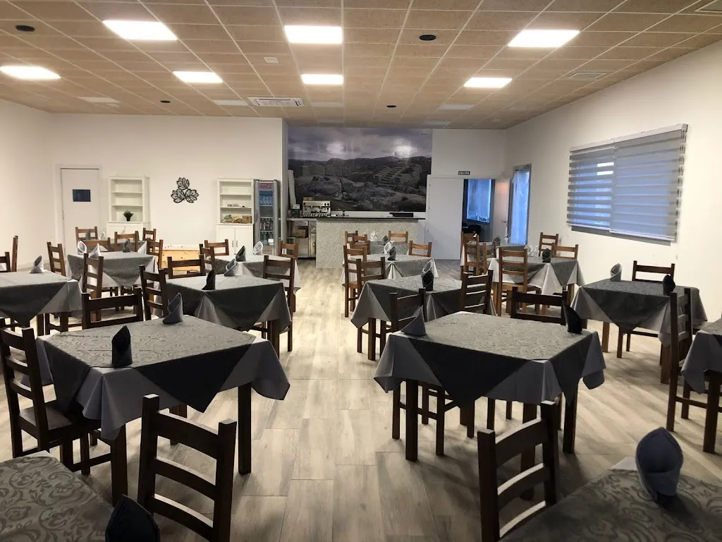 Bar restaurante el rollo_Muñosancho_slider_image_1