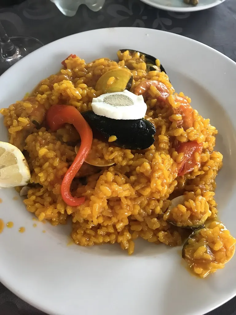 Bar restaurante el rollo_Muñosancho_slider_image_2