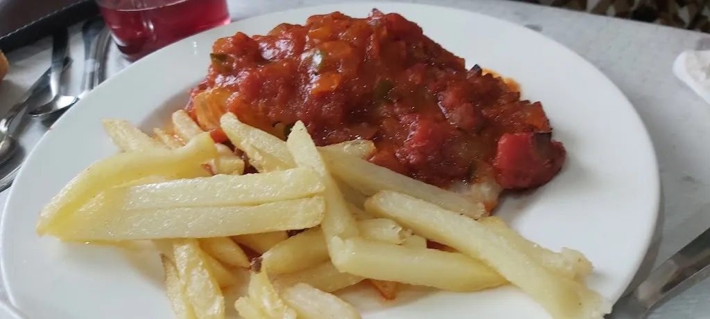 P. Jarillo_Hotel Restaurante El Pentagono_Muñotello_review