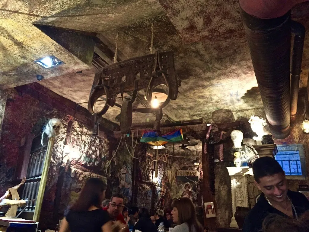 Alicia Martin_Taberna la Pompeyana_Muñana_review