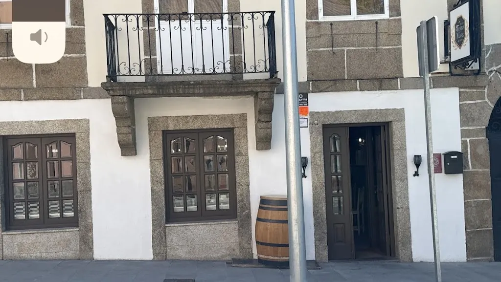 O Escudo Tierra y Mar Braseria restaurant in Ferrol