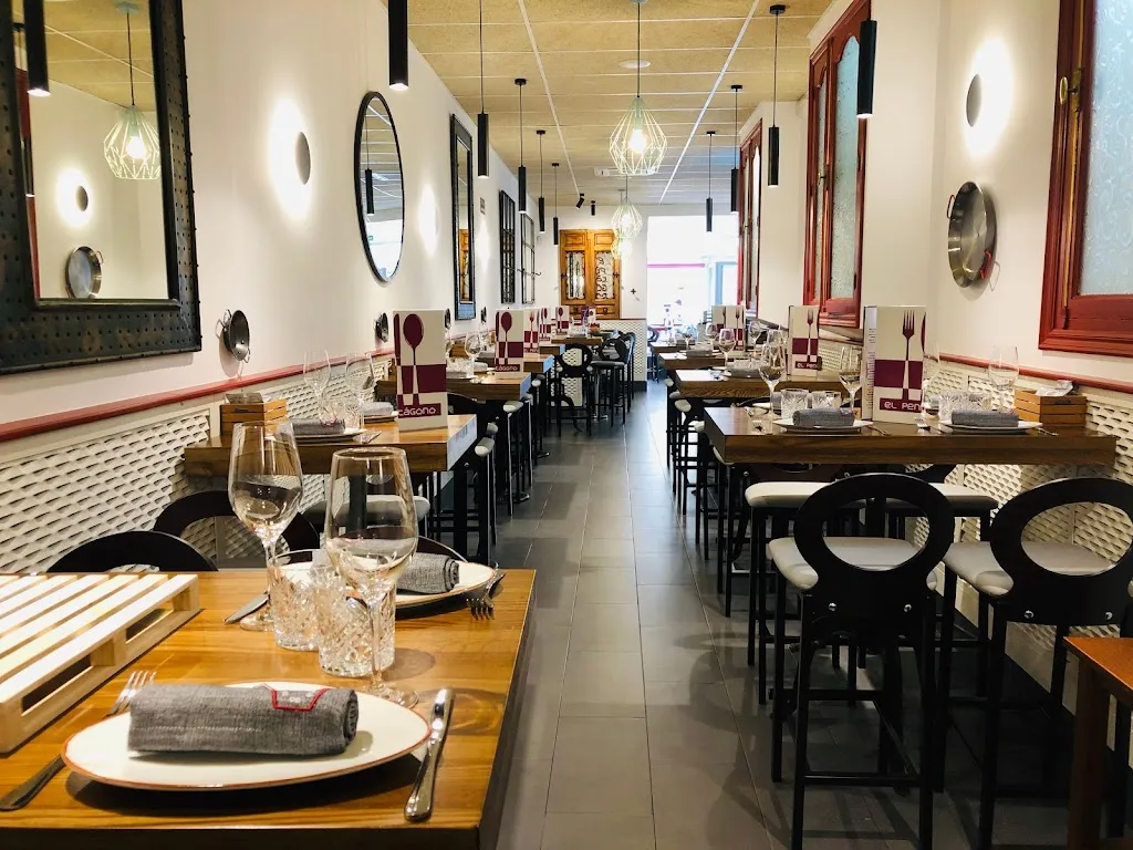 PIZZERIA PUB CABARET restaurant in Ruffano