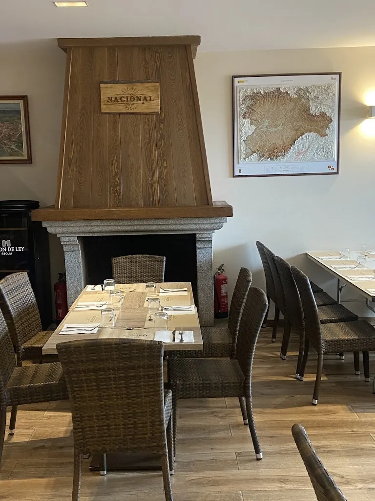 Bar Nacional restaurant in Narrillos del Álamo