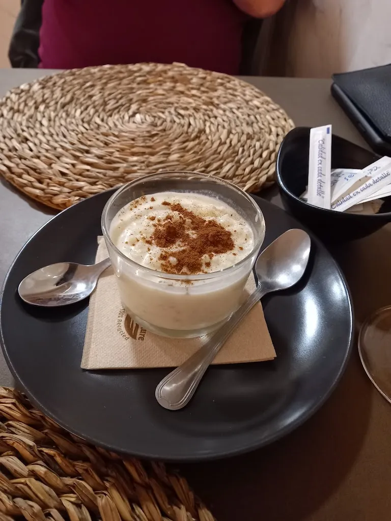 AN STRATO_Ferrol_slider_image_3