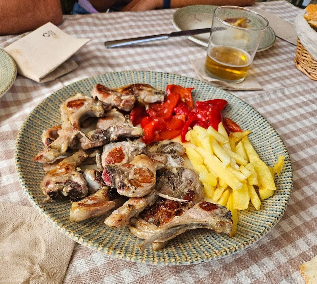 Mesón Camino de la Dehesa_Navahondilla_slider_image_3