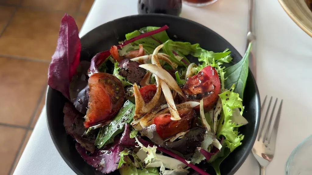 Restaurante/bar La Escuela_Narros del Puerto_slider_image_2