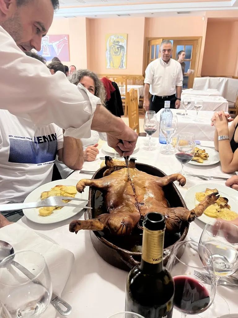 Menu_LA PINEDA Hostal - Restaurante_Nava del Barco_image_8