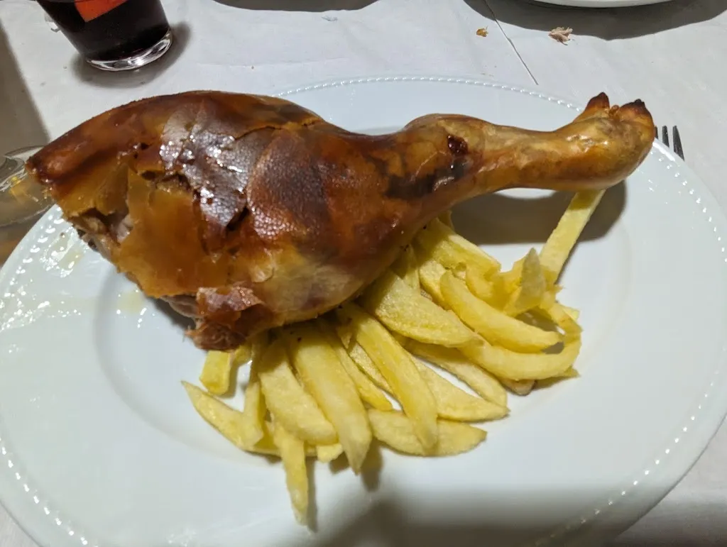 Robert Downes_LA PINEDA Hostal - Restaurante_Nava del Barco_review