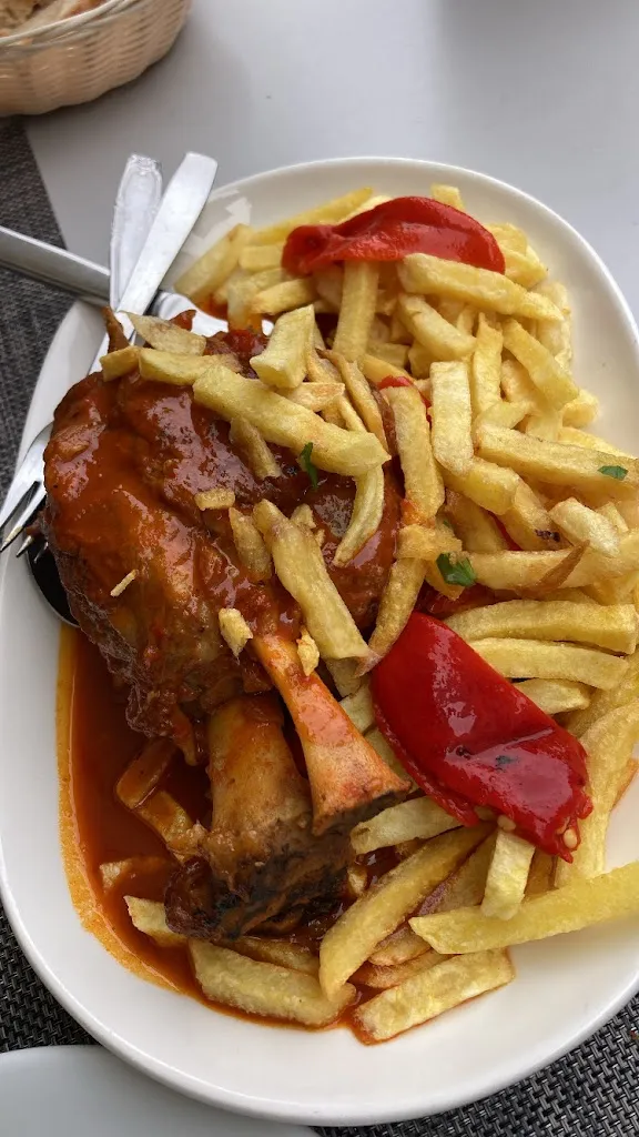 Adrien LUGOT-ALVENTOSA_Luscofusco Ferrol_Ferrol_review