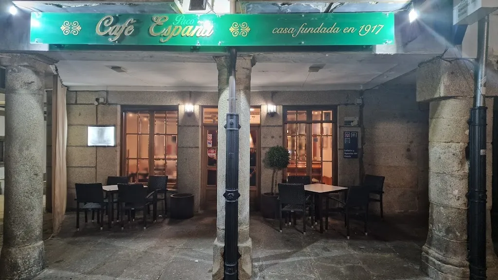 Café España restaurant in Nava del Barco