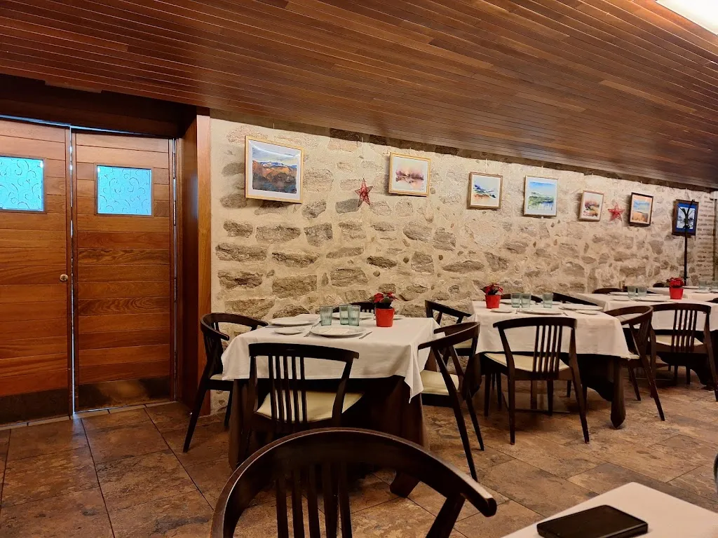 Restaurante Los Cinco Linajes_Nava de Arévalo_slider_image_1