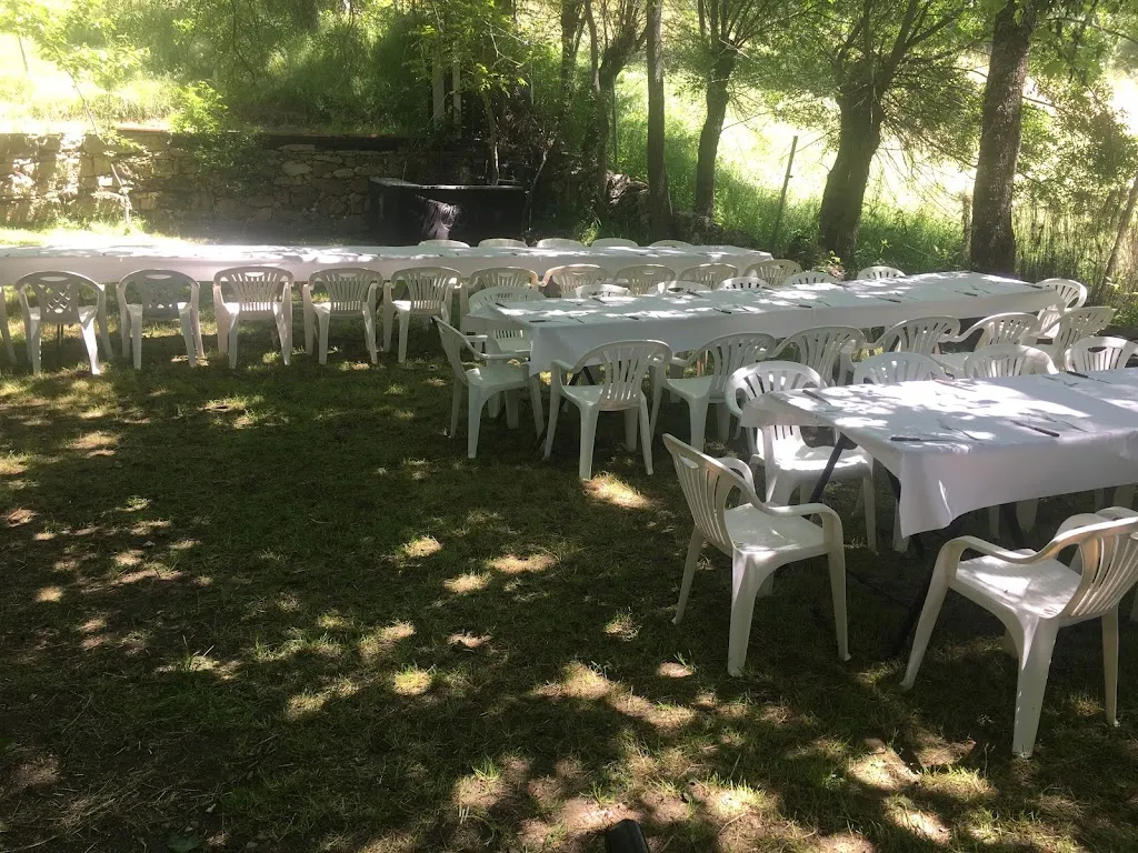 Kiosco El Alberche restaurant in Navalosa