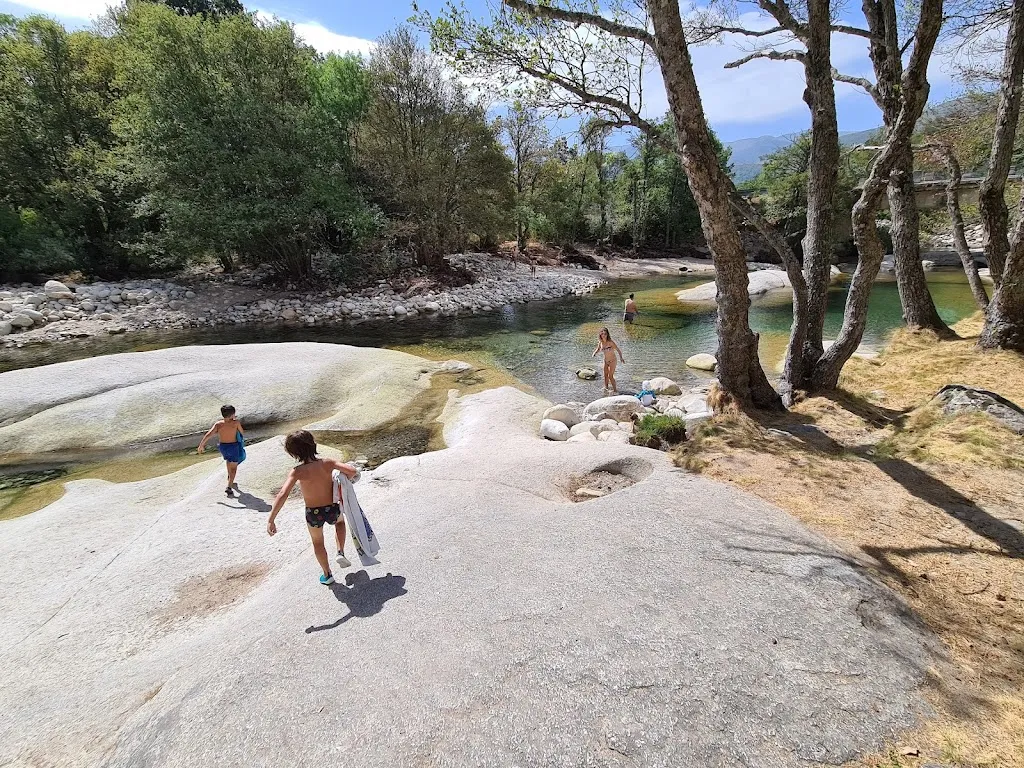 kiosco el puente ristorante a Navalonguilla