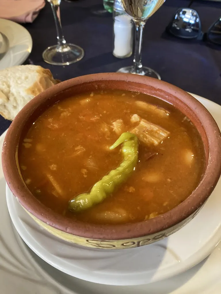 MESON RESTAURANTE RUTA DE GREDOS_Navaquesera_slider_image_2