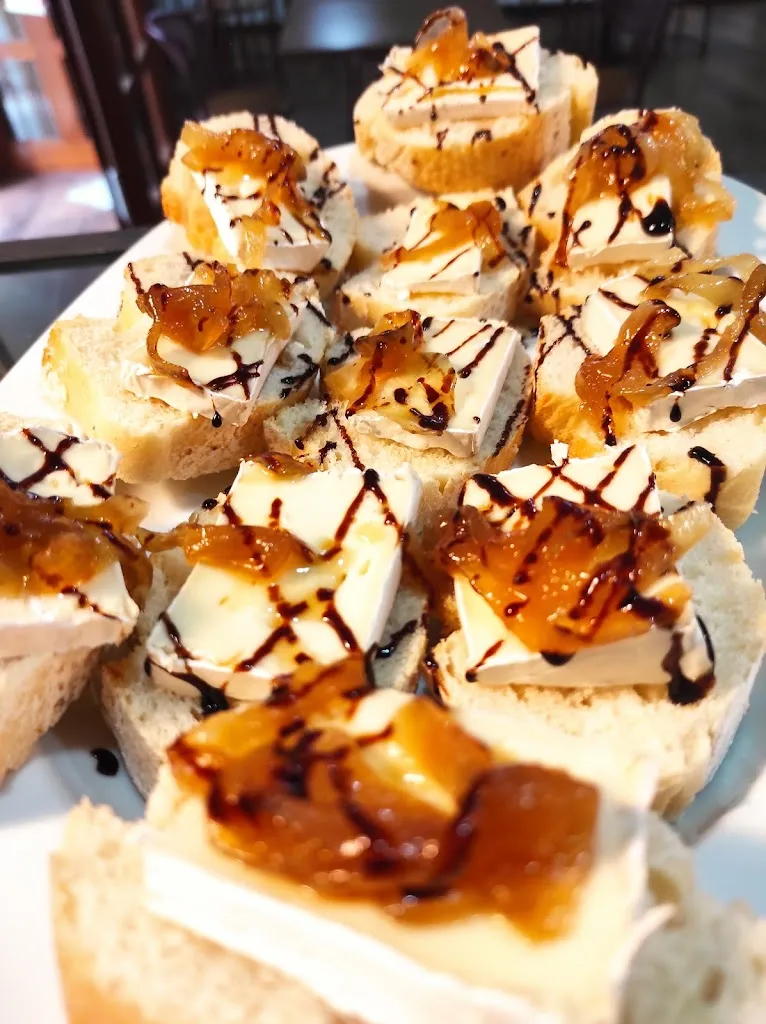 Restaurante Casa Yuste_Navalperal de Pinares_slider_image_2