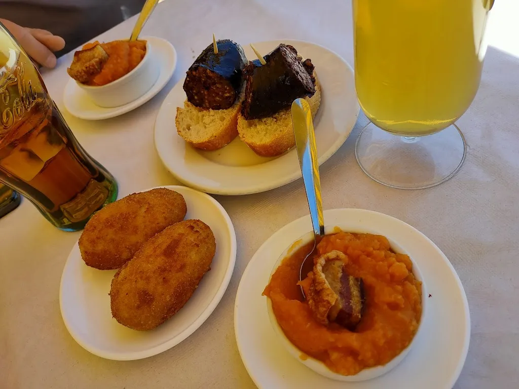 bernadette trinidad_Bar restaurante hostal La Parra_Navalperal de Pinares_review