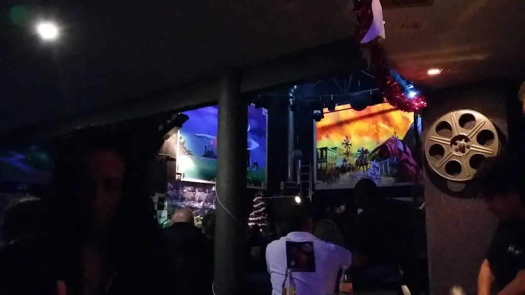 Discoteca Plató_Navalperal de Pinares_slider_image_1