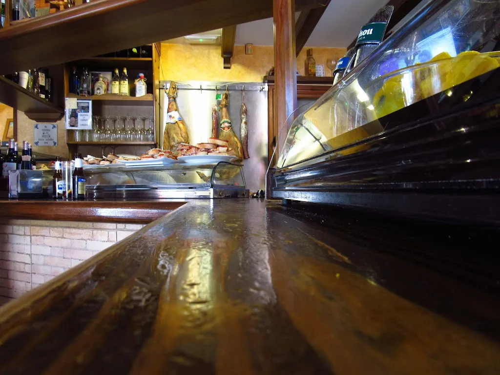 La Taberna de Raúl restaurant in Navalperal de Pinares