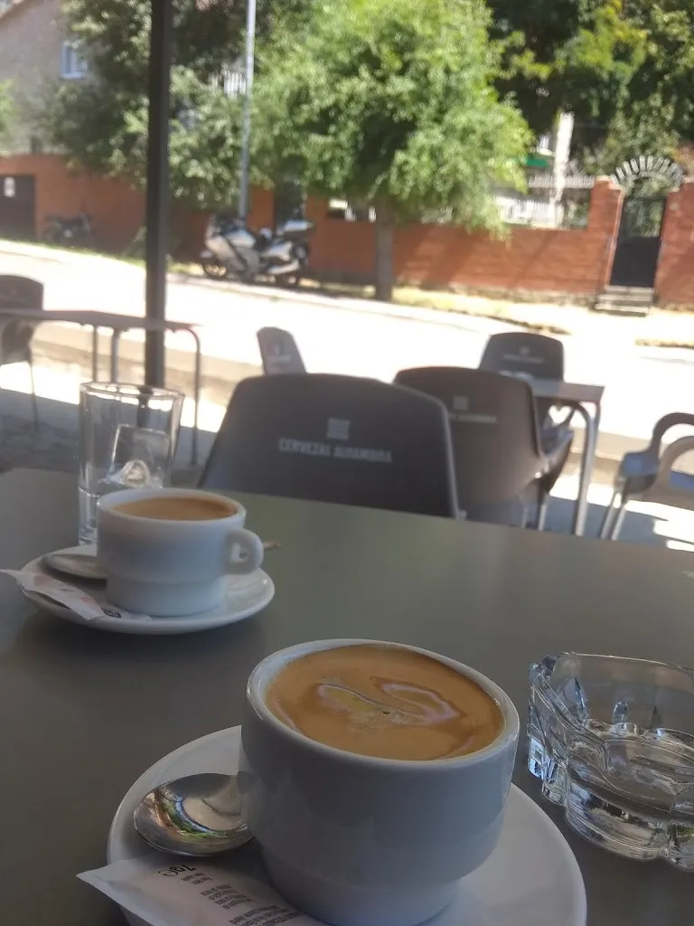 José M. Hdez._Bar Groucho_Navarrevisca_review