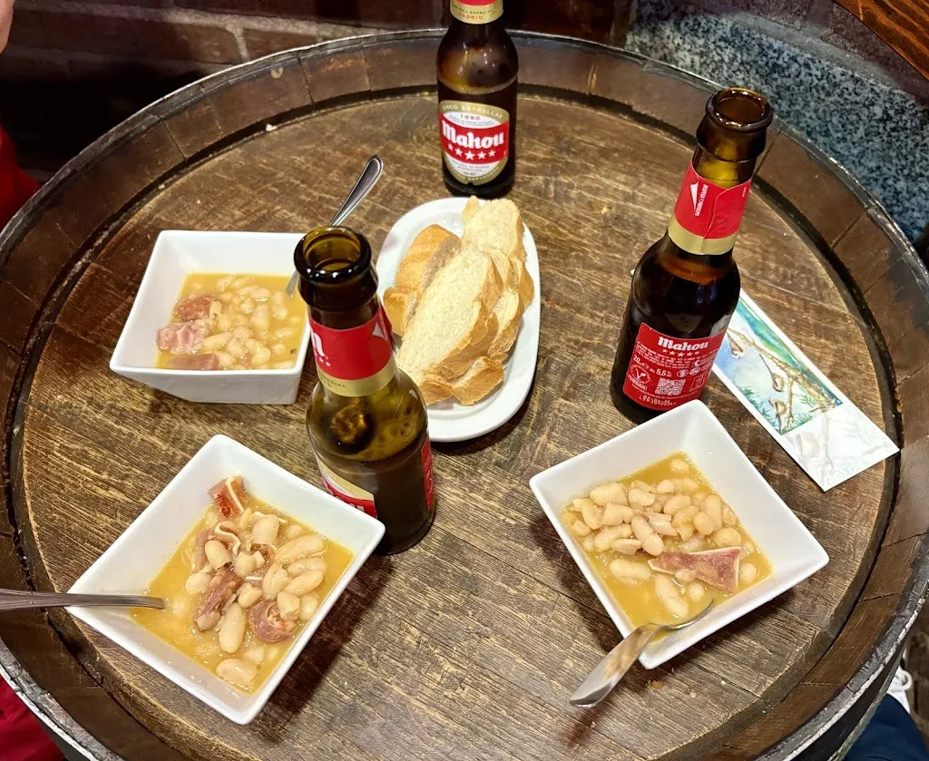 Carmen Diestro_Bar Frutos_Navarredonda de Gredos_review