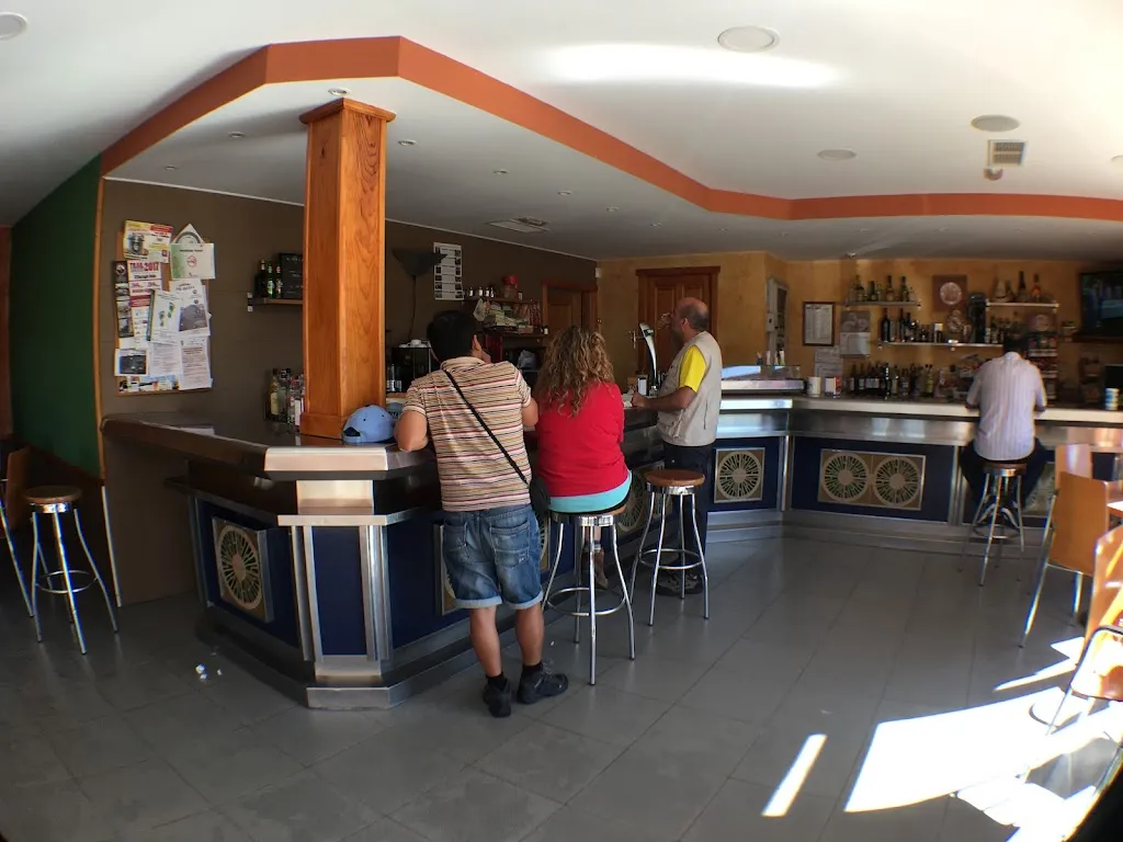 Bar el Cruce restaurant in Navarredonda de Gredos