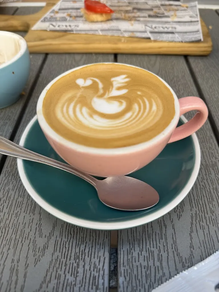 Deborah Laks_The Bear and the Madroño_Oso El_review