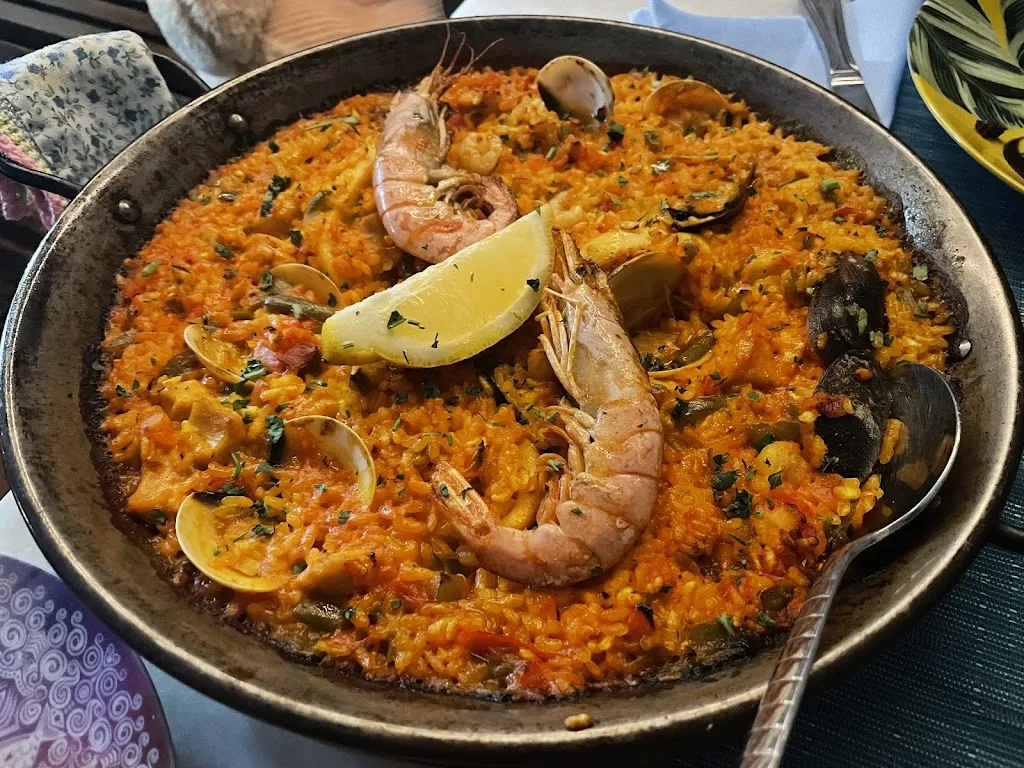 Gonçalo Ferrão_Los Secretos de Lola Restaurante_Oso El_review