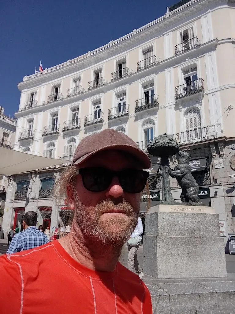 Nigel Watts_El Oso y el Madroño_Oso El_review