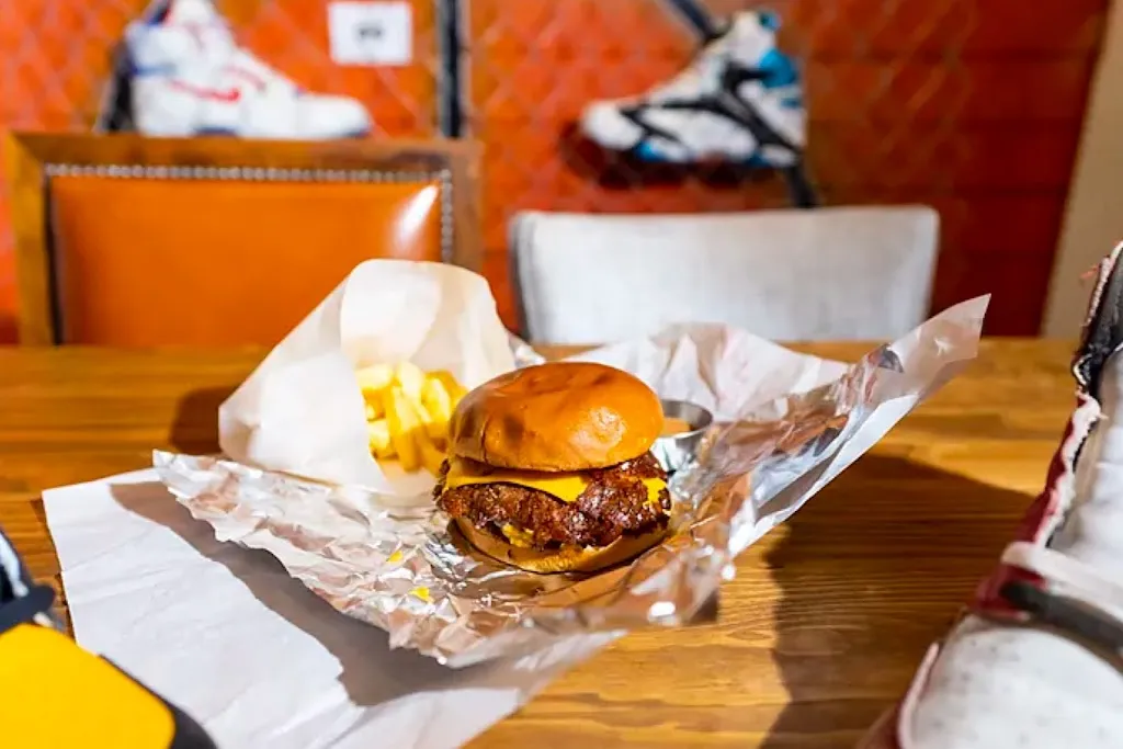 OGS Hyped Smash Burgers_Oso El_slider_image_3